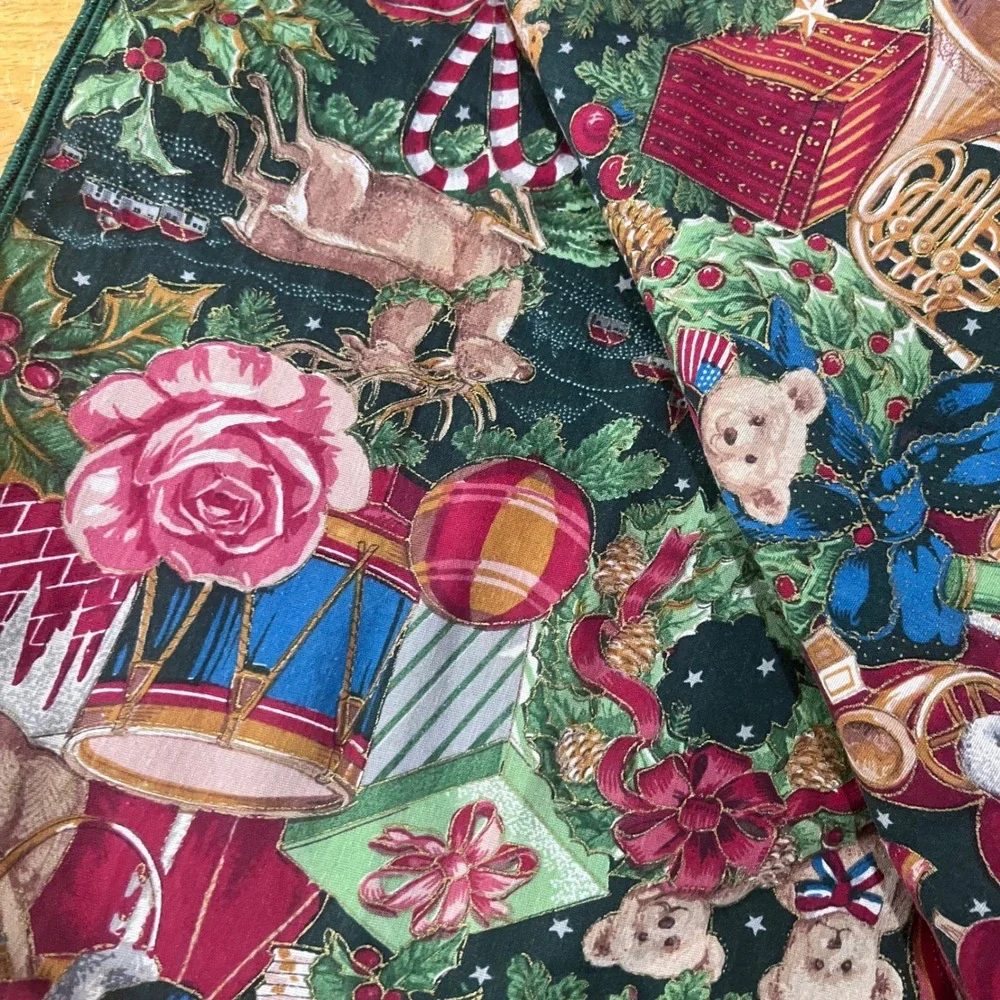 Vtg Christmas Santa Nutcracker Reindeer Green Tablecloth 60x80 Rectangle Holiday